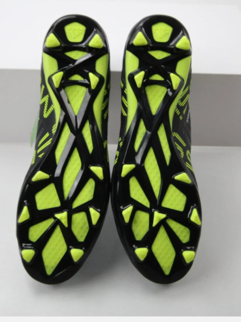 Men's NWT Adidas Messi soccer cleats